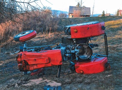 wypadki przy pracy rolniczej, choroby zawodowe rolników, KRUS, odszkodowania dla rolników