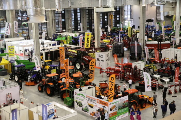 sprzęt rolniczy, maszyny rolnicze, kazachstan, biuro handlowe paih, Julia Horodecka, astana