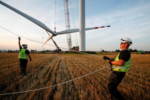 rwe, nowy staw, turbiny wiatrowe, zielona energia, robert macias, farma wiatrowa