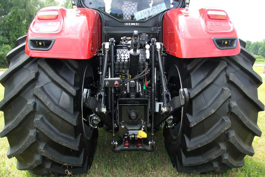 Case IH Optum 300