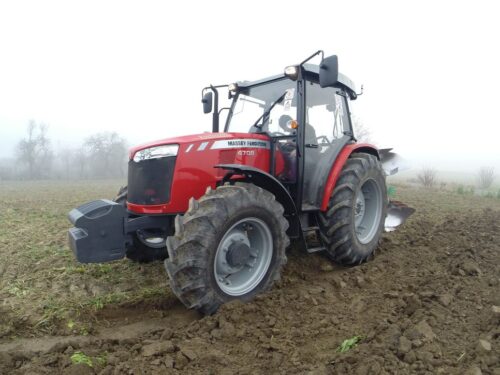 Massey Ferguson 4700 cab