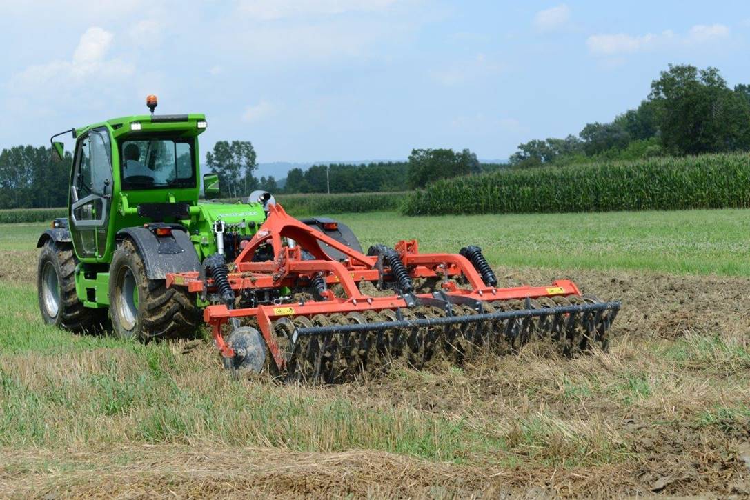 Ładowarka teleskopowa Multifarmer MF 40.7 CS
