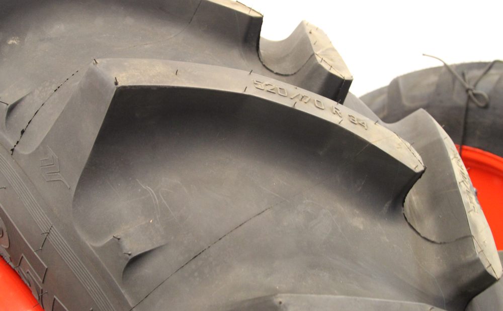 opony, sprzedaż, opony rolnicze, rolnictwo, ciągnik, traktor, kombajn, Polski Związek Przemysłu Oponiarskiego