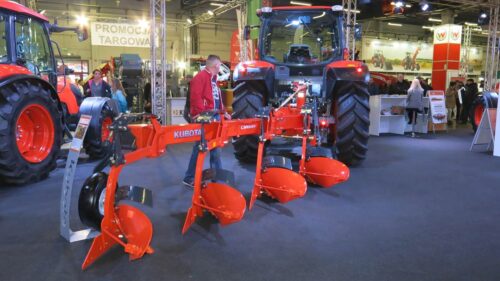 Pług Kubota CM1005V
