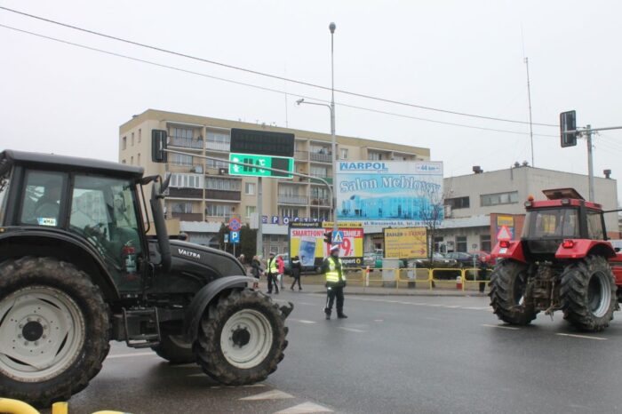 ciągnik rolniczy, prędkość na drogach, przekroczenie prędkości, mandaty