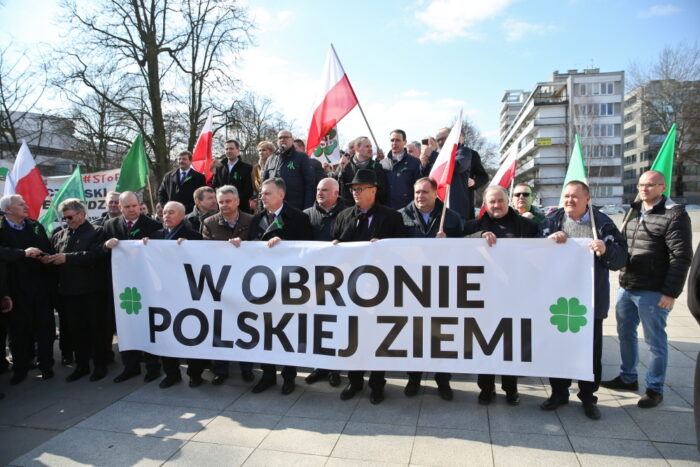 ustawa, ziemia, PiS, ministerstwo rolnictwa, Zbigniew Babalski, rząd