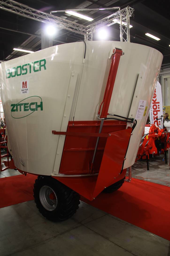 Wóz paszowy Zitech Booster