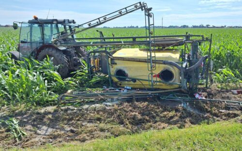 zderzenie, ciągnik, auto, ciężarówka