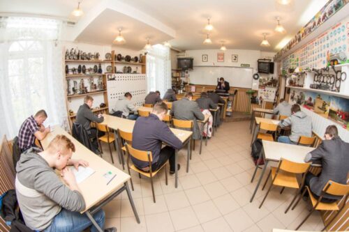 OWiUR, olimpiada, eliminacje szkolne, etap szkolny XLII edycji OWiUR