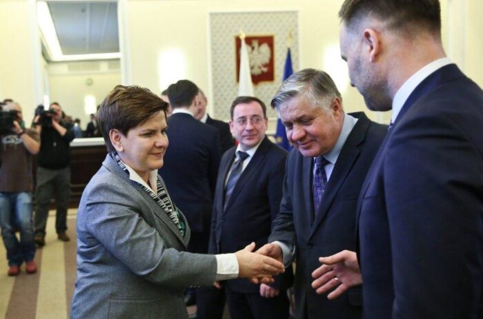 dopłaty, pieniądze, wieś, rolnictwo, ARiMR, opóźnienia, Daniel Obajtek