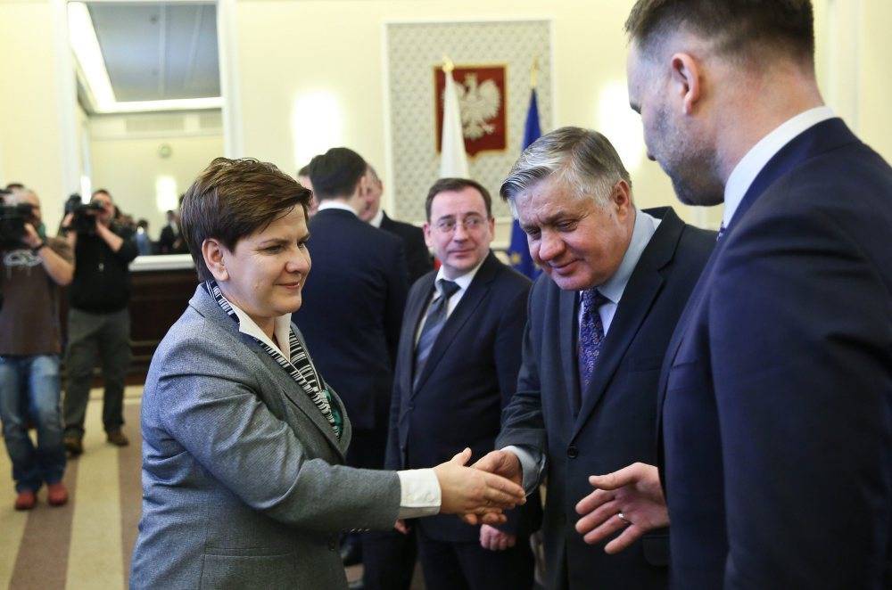 dopłaty, pieniądze, wieś, rolnictwo, ARiMR, opóźnienia, Daniel Obajtek