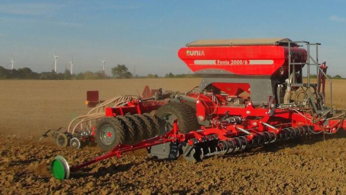 zestaw uprawowo-siewny FENIX 3000/6 marki Unia group