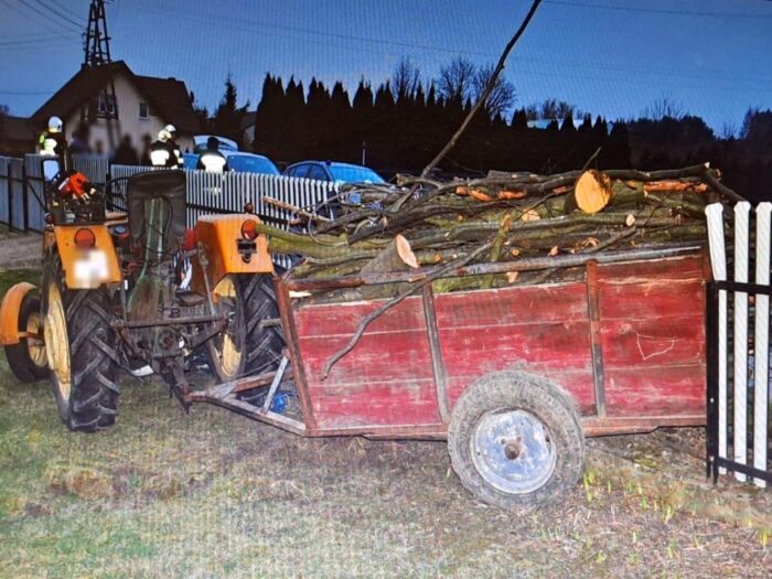 kpp opole lubelskie, wypadek, zdarzenie drogowe, ciągnik
