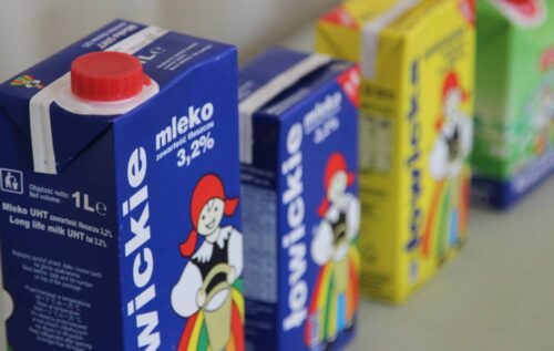 mleko, kryzys na rynku mleka, rolnicy, ceny mleka, zakup, markety, import mleka z zagranicy