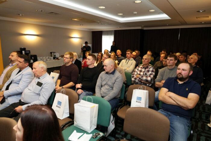 konferencja, Blattin Polska, śruta rzepakowa, ograniczenie importu śruty sojowej, żywienie trzody chlewnej,