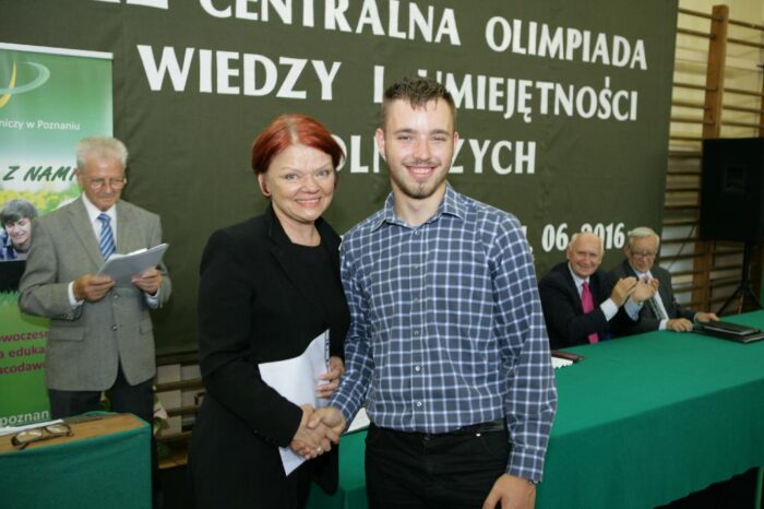 stypendium, edukacja, OWiUR, Horsch, Fundacja Horsch, Olimpiada Wiedzy i Umiejętności Rolniczych