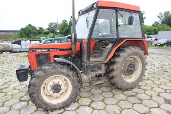 kradzieże ciągników rolniczych, kradzież maszyn rolniczych, Wojciech Jabłoński, łukasz famulski