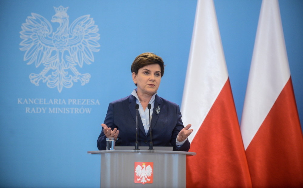 zarobki, wynagrodzenia, pensje, płaca minimalna, rząd, beata szydło