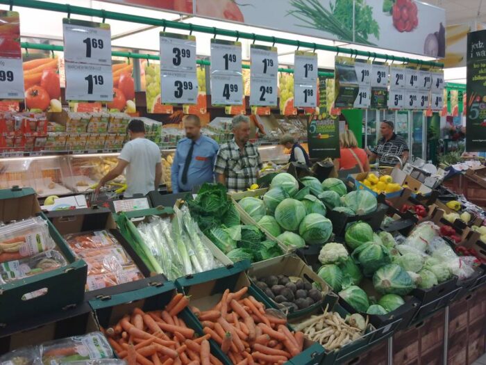 zakupy, handel, Biedronka, dyskonty, Lewiatan, GfK Polonia, hipermarket, supermarket