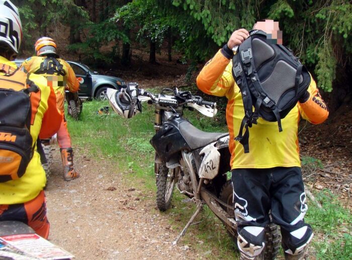 straż leśna, policja, motocykliści w lasach, Nadleśnictwo Kamienna Góra
