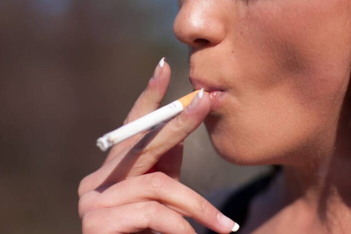 papierosy, tytoń, sprzedaż papierosów, produkcja tytoniu, zdrowie