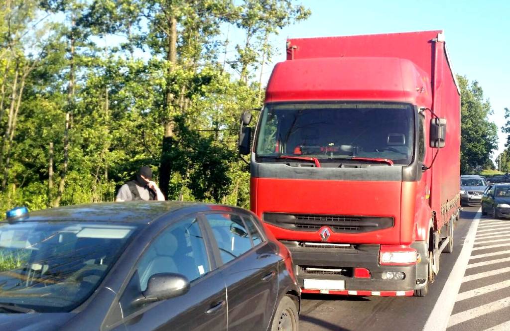 policja, kradzież ciągnika, złodzieje kradną traktory, podlaskie, dolnosląskie, przestępstwo