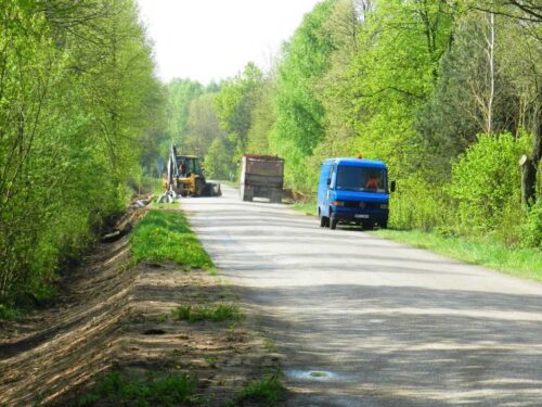 inwestycje, remont dróg dojazdowych do pól, świętokrzyskie, Adam jarubas, pieniądze