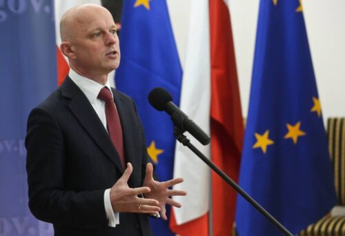 podatki, administracja skarbowa, ściąganie podatków, Ministerstwo Finansów, Paweł Szałamacha, pieniądze
