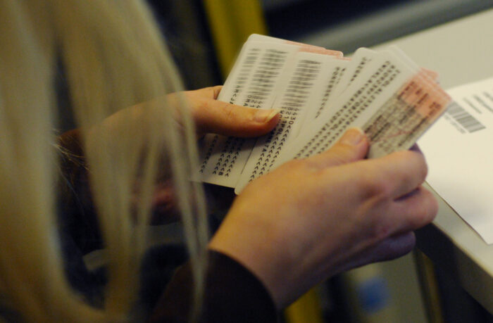 Krajowy Rejestr Długów, adam łącki, dowód osobisty, pesel