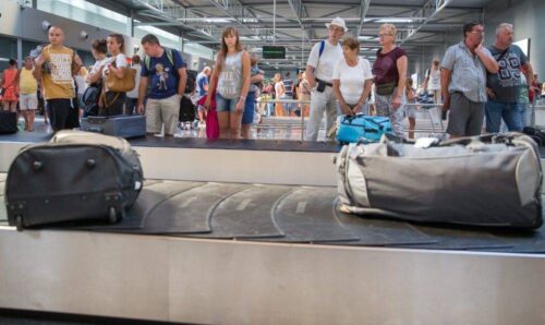 lotnisko, Katowice, Pyrzowice, port lotniczy, ruch lotniczy,