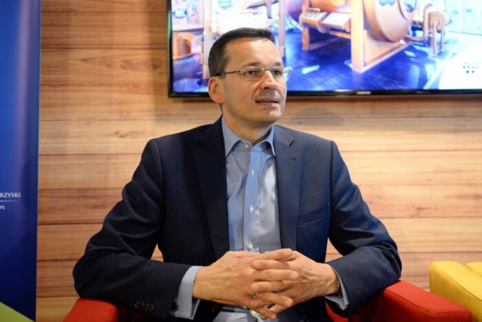 LOT, narodowy przewoźnik lotniczy, pomoc publiczna, rząd, Mateusz Morawiecki, PLL LOT