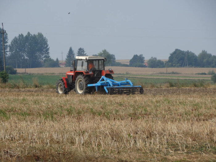 ciągnik, agregat, rzepaczysko, Sahryń