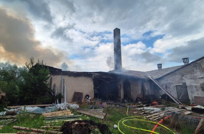 akcja gaśnicza, pożar, kurnik, kurczaki