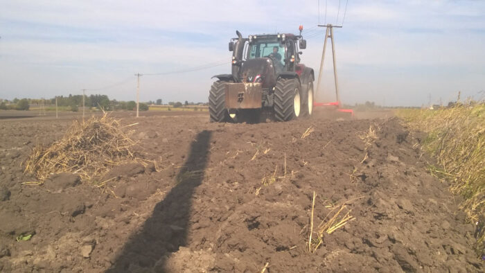 obrót ziemią w Polsce, ustawa o kształtowaniu ustroju rolnego, kupno ziemi, dzierżawa ziemi