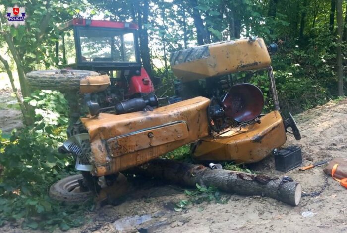 wypadek, prace leśne, wywrócony ciągnik, przygniecenie, śmierć traktorzysty