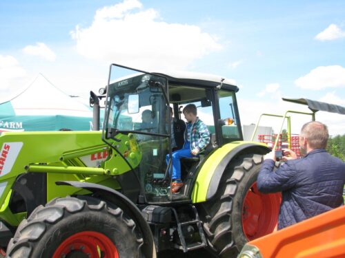 gospodarstwo rolne, przejmowanie gospodarstw, uprawa, problemy wsi