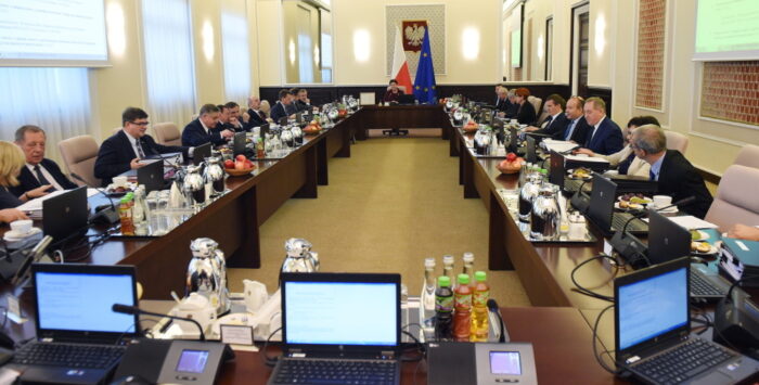 zakup ziemi przez cudzoziemców, kupno ziemi, ziemia, rada ministrów, rząd