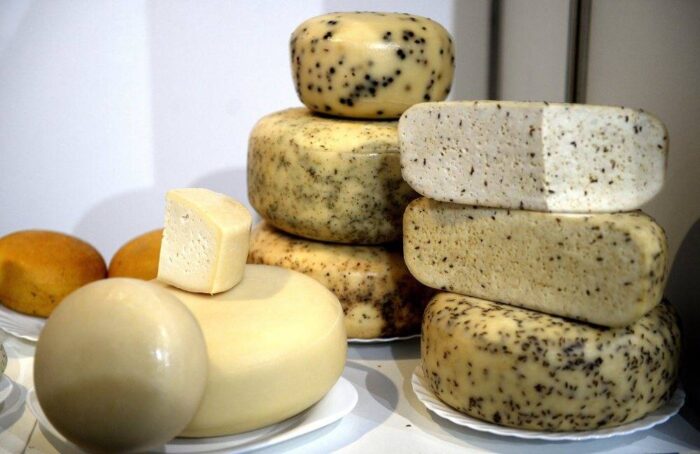 przetowry mleczarskie, produkty mleczarskie, ser, mleko, mleko w proszku