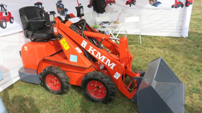 Miniładowarka ZLY902