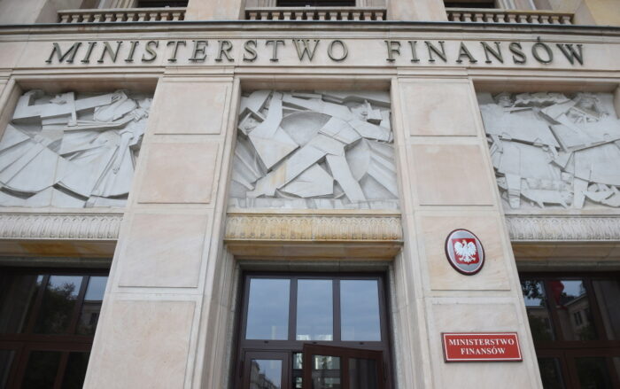 ministerstwo finansów, oszuści, e-mail, fałszywe e-maile