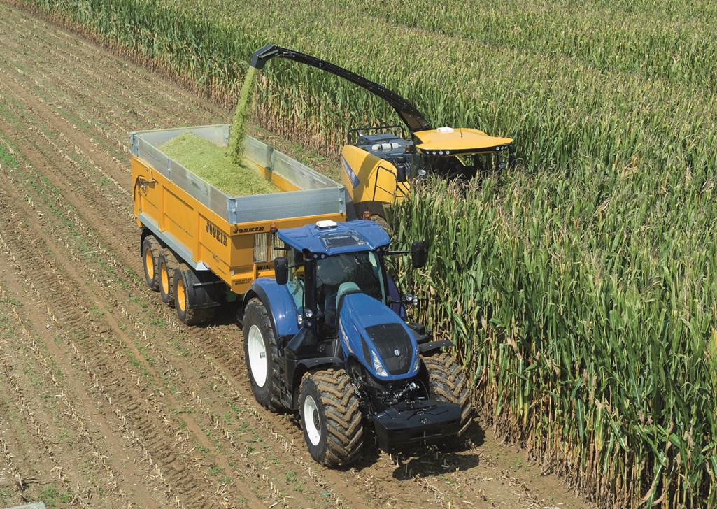New Holland FR Forage Cruiser