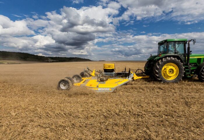 Mulczr Bednar z dmuchawą