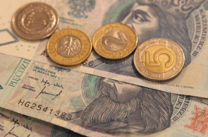 kredyt na wznowienie produkcji, bank, ARiMR, pieniądze, klęski żywiołowe