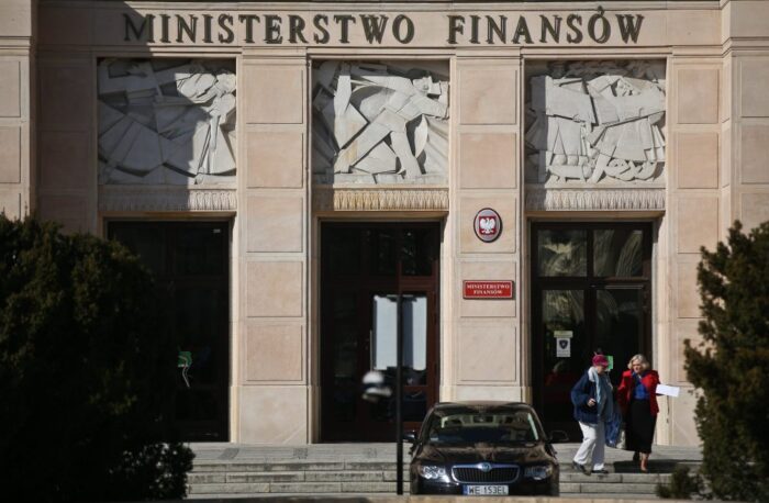 samorządy, samorządy terytorialne, dochody samorządów, finanse, ministerstwo finansów