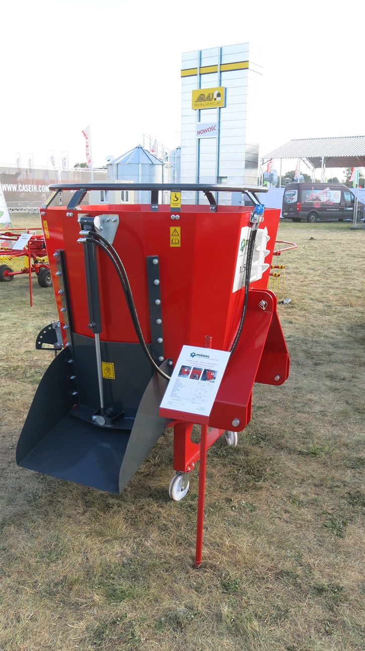 Wozy paszowe Minos Agri