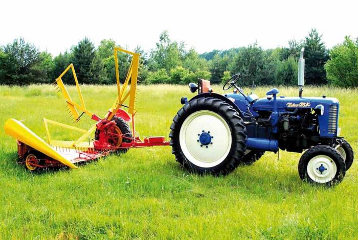 żniwiarka Ż5B i Zetor 25k