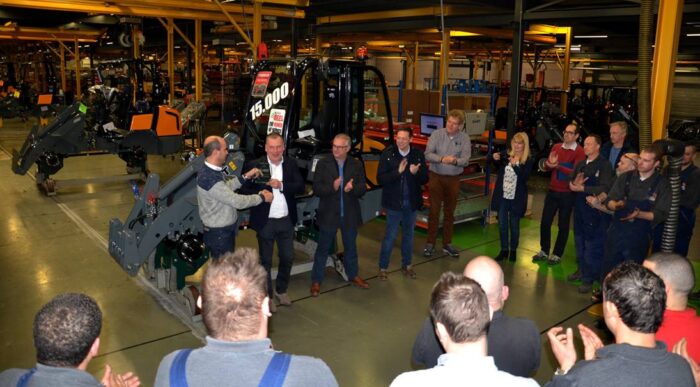 15-tysięczna ładowarka Giant