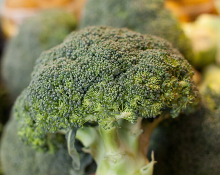 wielka brytania, anglia, tesco, warzywa, owoce, brokuły, salata lodowa