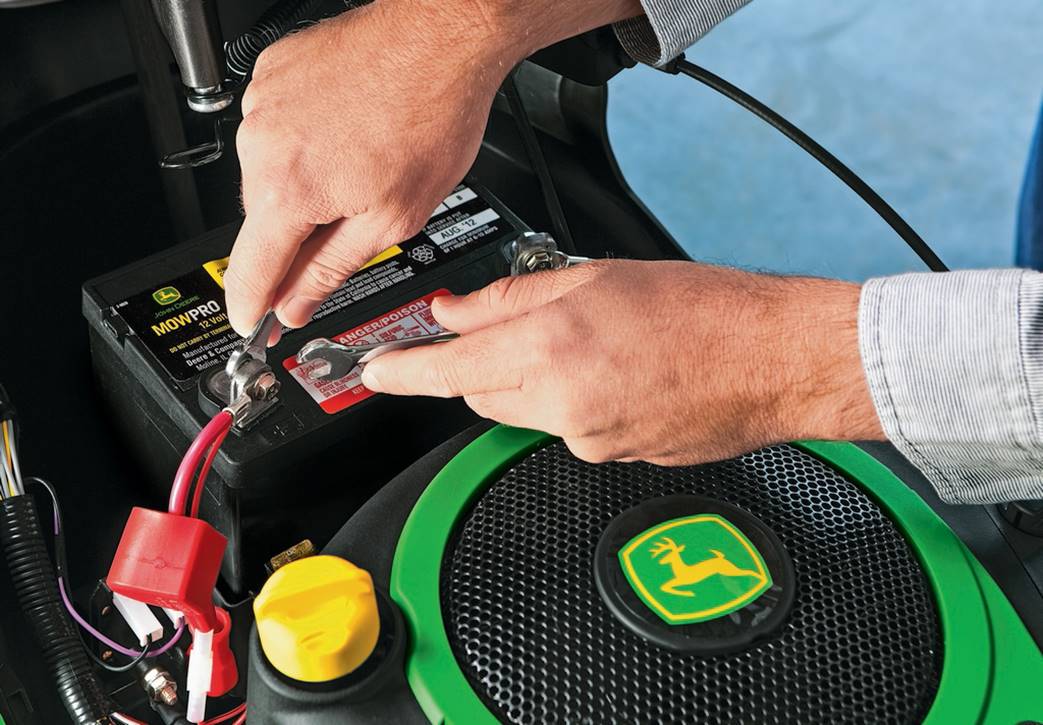 John Deere 6215R