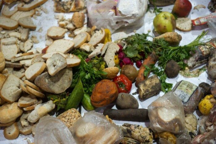 Włochy, manowanie żywności, jedzenie, Krajowy Dzień Zapobiegania Marnowaniu Żywności